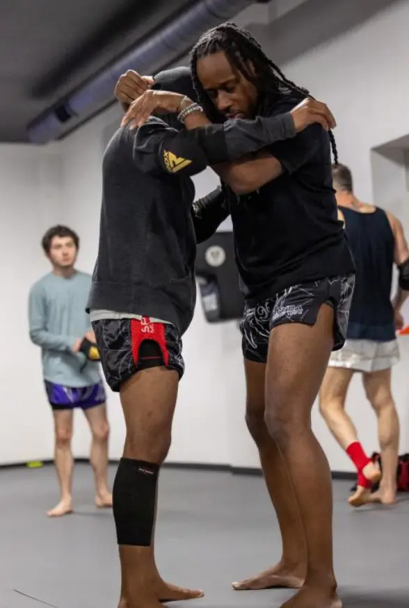 At our Muay Thai gym, we combine traditional workouts, old school styles, and school ethics in a positive and supportive environment, helping adults and children reach all physical levels and become the best version of themselves.